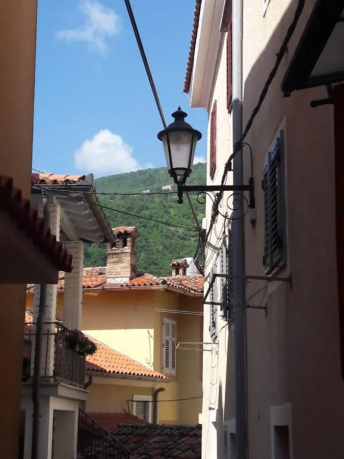 Padelica Daire Mošćenička Draga Hırvatistan